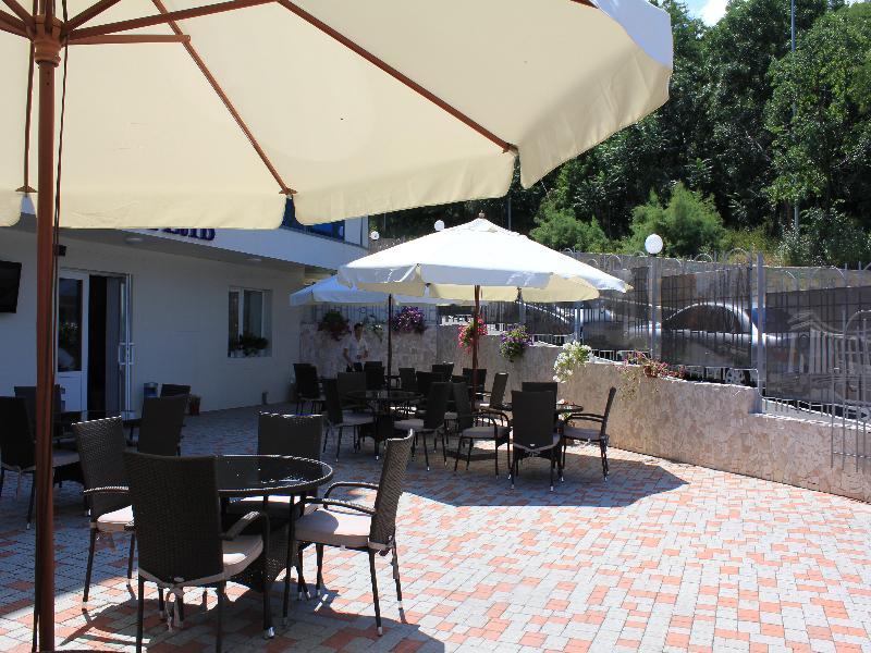 Black Sea Otrada 酒店 4*