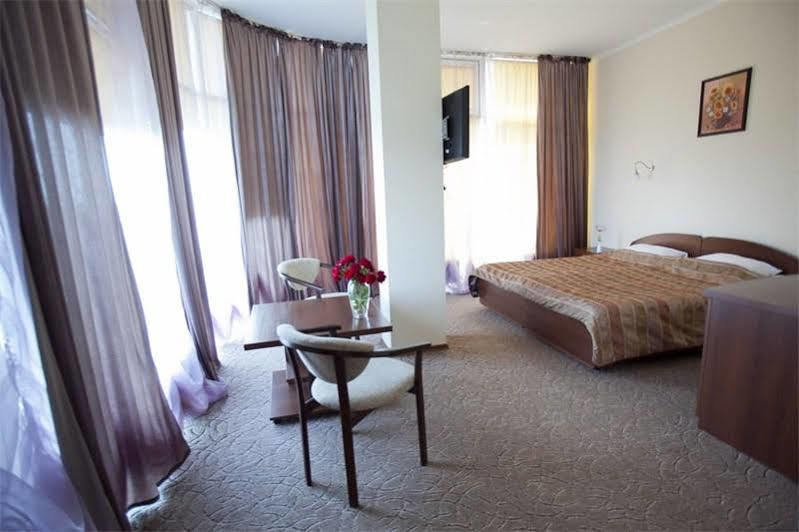 Black Sea Otrada 4*